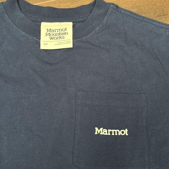 NWT Women’s Marmot Boxy Tee - Navy Blue Size Small - Picture 2 of 7